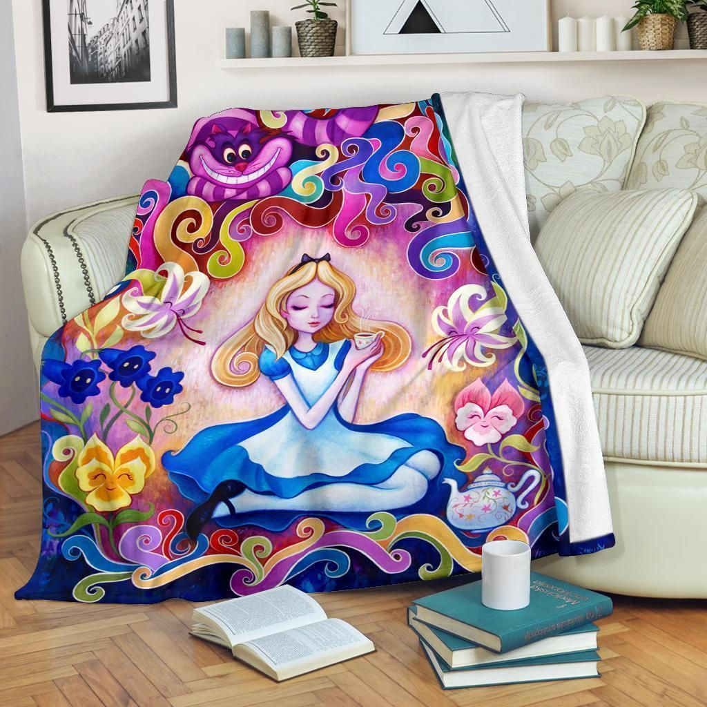 ALICE IN WONDERLAND CARTOON FLEECE BLANKET GIFT FOR FAN ALICE IN WONDERLAND CARTOON FLEECE BLANKET GIFT FOR FAN