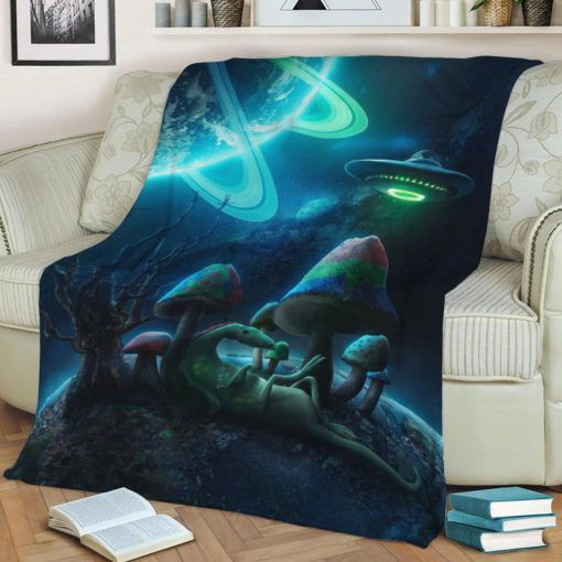 A DISTANT PLANET FLEECE BLANKET GIFT FOR FAN A DISTANT PLANET FLEECE BLANKET GIFT FOR FAN