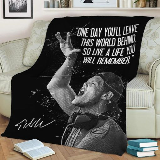AVICII MUSIC ALBUM POSTER SIGNATURE BEST SELLER FLEECE BLANKET GIFT FOR FAN AVICII MUSIC ALBUM POSTER SIGNATURE BEST SELLER FLEECE BLANKET GIFT FOR FAN