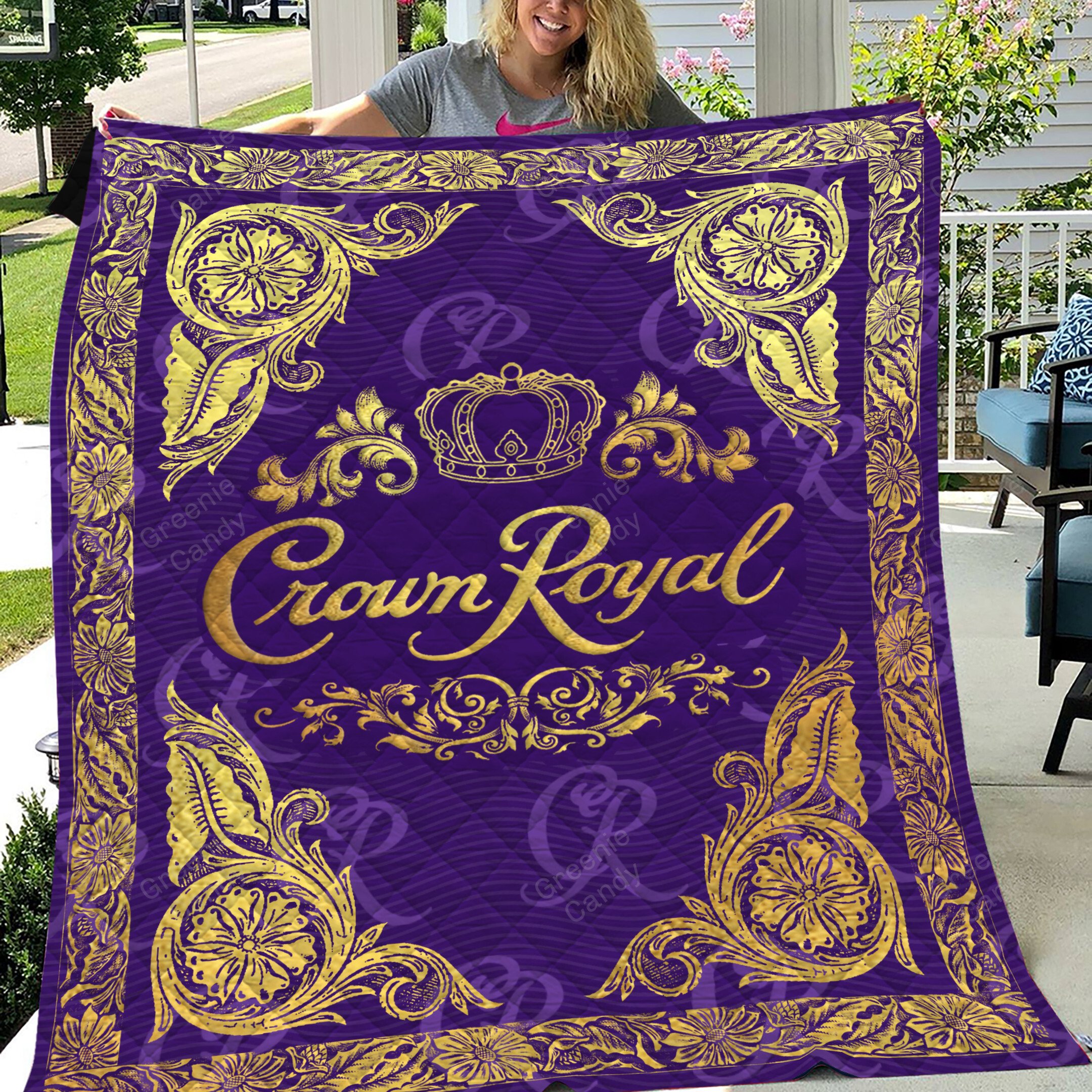 Crown Royal Deluxe Whisky Blanket Quilt Crown Royal Deluxe Whisky Blanket Quilt