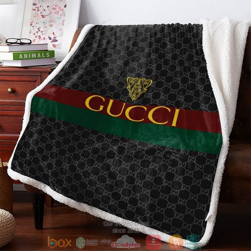 Gucci Red Green Line Hive Pattern Black Fleece Blanket Gucci Red Green Line Hive Pattern Black Fleece Blanket