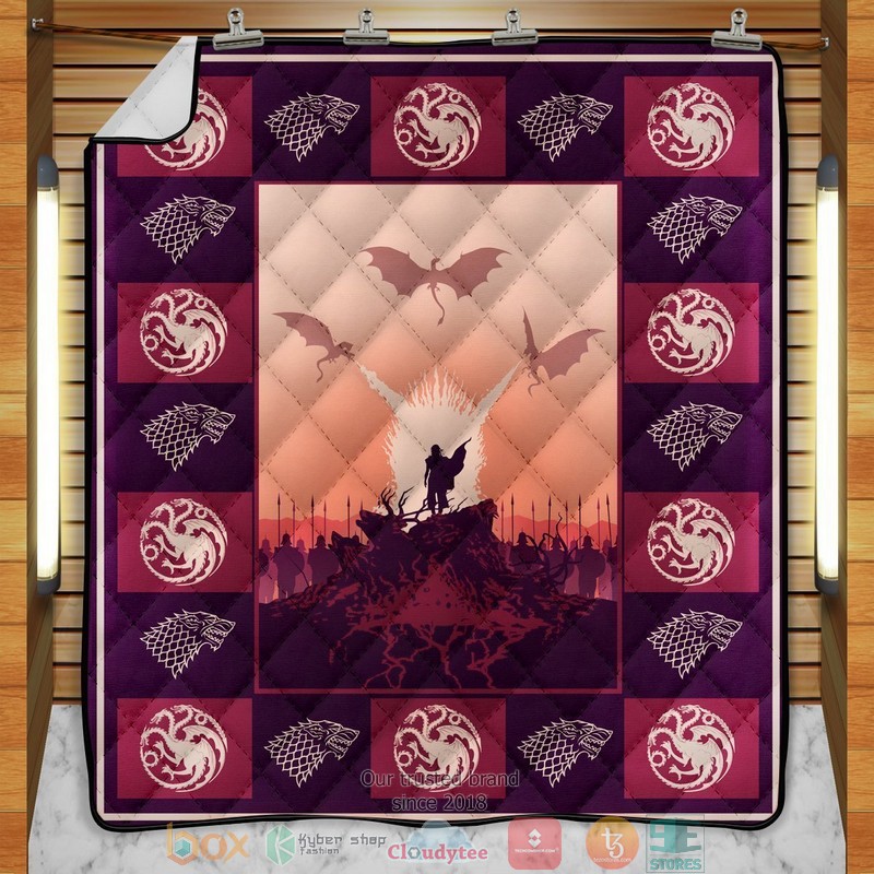 The Reign Of The Queen Quilt Blanket The Reign Of The Queen Quilt Blanket